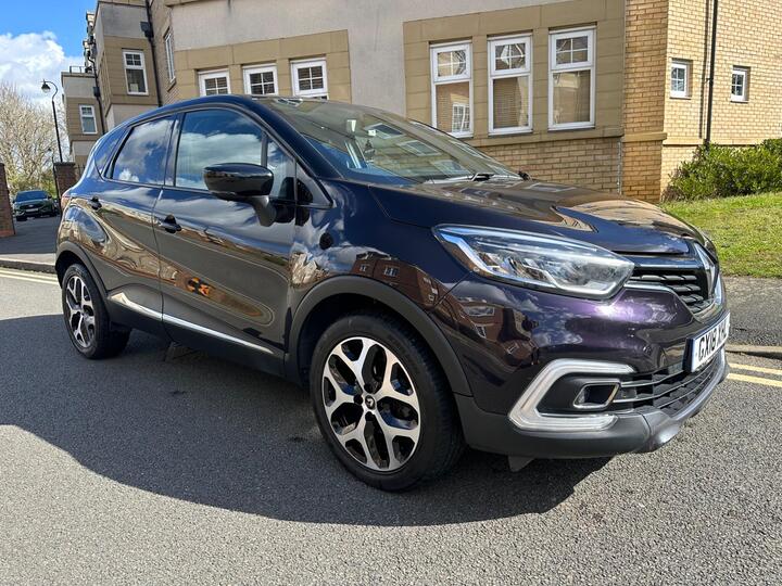 Renault Captur 1.2 TCe ENERGY Signature S Nav EDC Euro 6 (s/s) 5dr Renault Captur 1.2 TCe ENERGY Signature S Nav EDC Euro 6 (s/s) 5dr