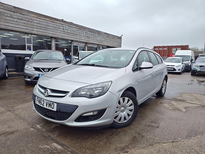 Vauxhall Astra 1.7 CDTi EcoFLEX Exclusiv Sports Tourer Euro 5 (s/s) 5dr