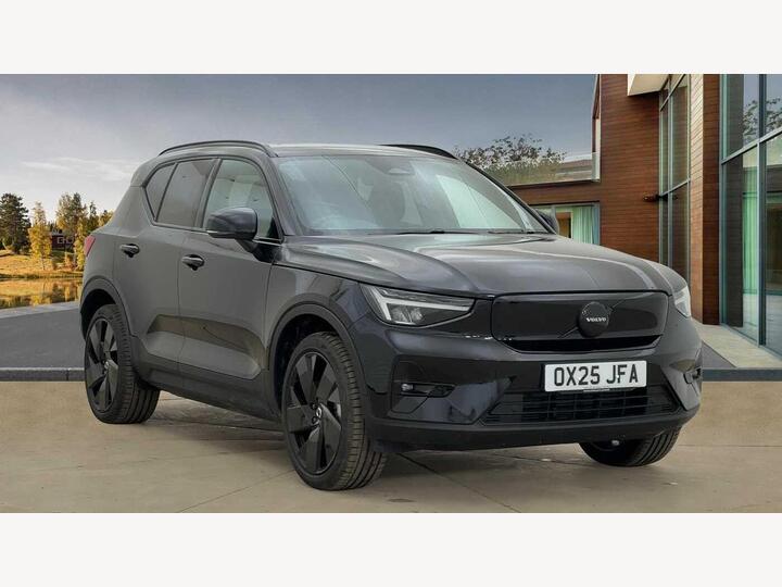 Volvo EX40 Single Motor Extended Range 82kWh Plus Black Edition Auto 5dr
