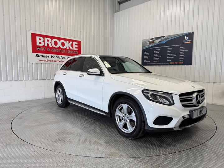 Mercedes-Benz GLC 2.1 GLC220d Sport (Premium) G-Tronic 4MATIC Euro 6 (s/s) 5dr Mercedes-Benz GLC 2.1 GLC220d Sport (Premium) G-Tronic 4MATIC Euro 6 (s/s) 5dr