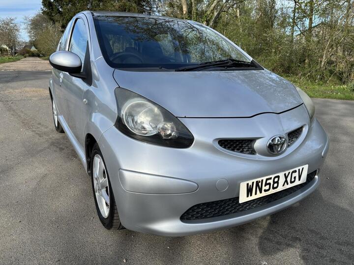 Toyota AYGO 1.0 VVT-i Platinum Euro 4 5dr