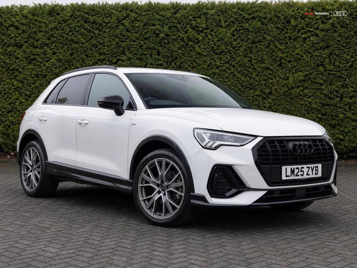 Audi Q3 1.5 TFSI CoD 35 Black Edition S Tronic Euro 6 (s/s) 5dr