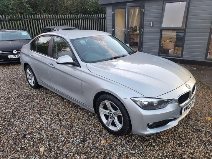 BMW 3 Series 2.0 318d SE Euro 5 (s/s) 4dr