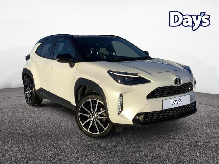 Toyota Yaris Cross 1.5 VVT-h GR SPORT E-CVT Euro 6 (s/s) 5dr Toyota Yaris Cross 1.5 VVT-h GR SPORT E-CVT Euro 6 (s/s) 5dr