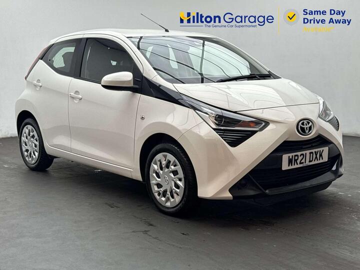 Toyota AYGO 1.0 VVT-i X-play Euro 6 (s/s) 5dr