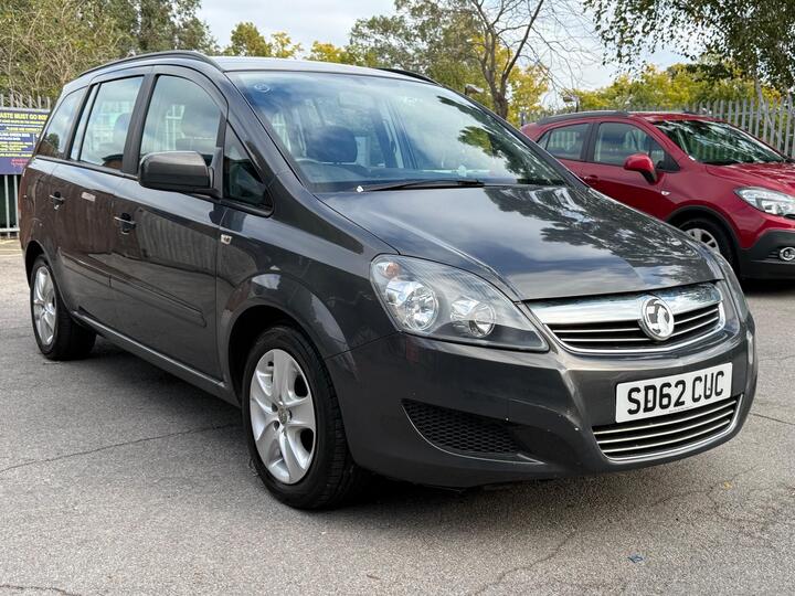 Vauxhall Zafira 1.6 16V Exclusiv Euro 5 5dr Vauxhall Zafira 1.6 16V Exclusiv Euro 5 5dr