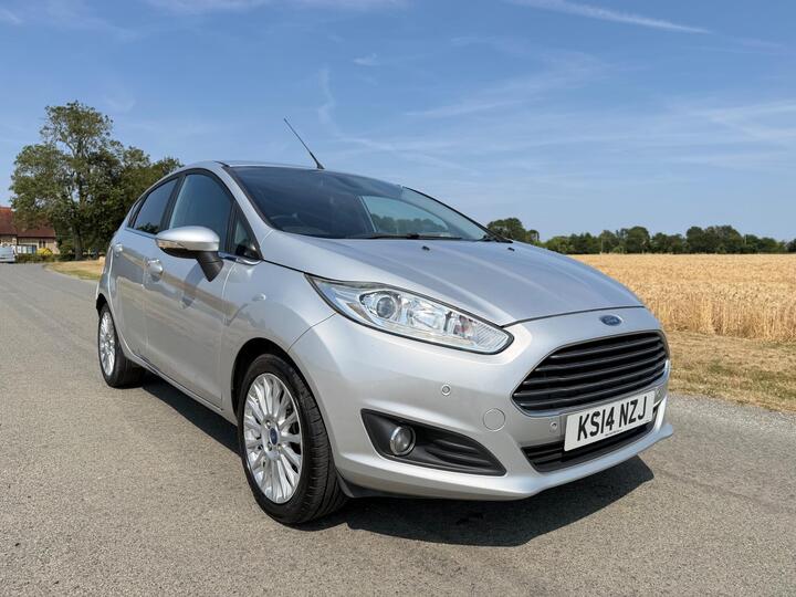 Ford Fiesta 1.0T EcoBoost Titanium Euro 5 (s/s) 5dr
