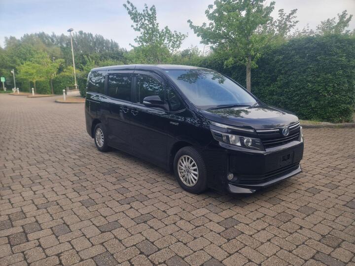 Toyota Voxy 1.8L Hybrid - 7 Seater Auto- Can Deliver