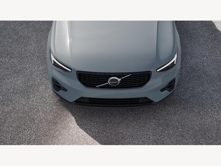Volvo XC40 2.0 B4 MHEV Plus Pro DCT Auto Euro 6 (s/s) 5dr