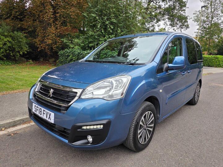 Peugeot Partner Tepee 1.6 BlueHDi Allure Euro 6 (s/s) 5dr Peugeot Partner Tepee 1.6 BlueHDi Allure Euro 6 (s/s) 5dr