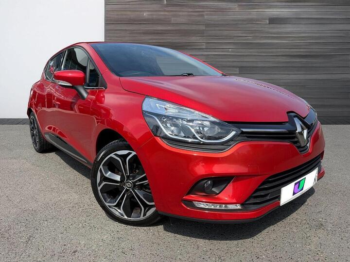 Renault Clio 0.9 TCe Iconic Euro 6 (s/s) 5dr