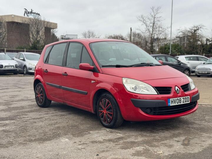 Renault Laguna 2.0 DCi Initiale Tourer Euro 4 5dr Renault Laguna 2.0 DCi Initiale Tourer Euro 4 5dr