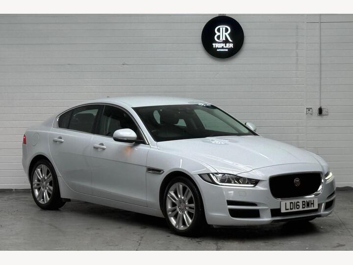 Jaguar XE 2.0d Portfolio Auto Euro 6 (s/s) 4dr