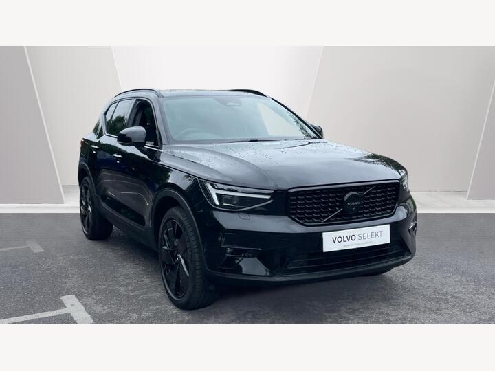 Volvo XC40 2.0 B3 MHEV Ultra Black Edition DCT Auto Euro 6 (s/s) 5dr