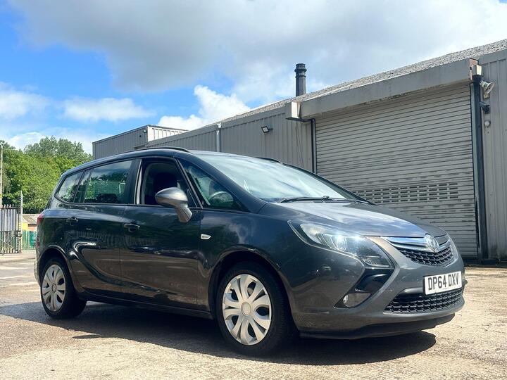 Vauxhall Zafira Tourer 1.4i Turbo Exclusiv Euro 6 5dr Vauxhall Zafira Tourer 1.4i Turbo Exclusiv Euro 6 5dr