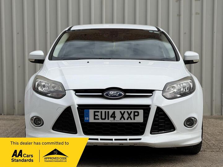 Ford Focus 1.0T EcoBoost Zetec S Euro 5 (s/s) 5dr