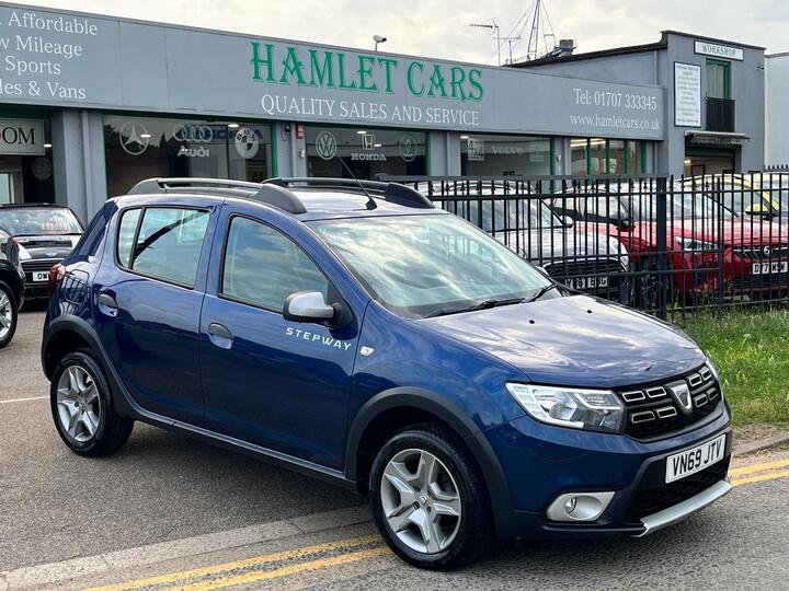 Dacia Sandero Stepway 0.9 TCe Essential Euro 6 (s/s) 5dr