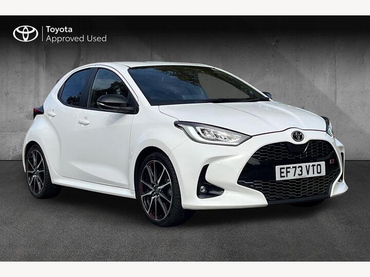 Toyota Yaris 1.5 VVT-h GR SPORT E-CVT Euro 6 (s/s) 5dr