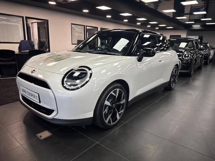 MINI Electric Cooper E 40.7kWh Exclusive Auto 3dr