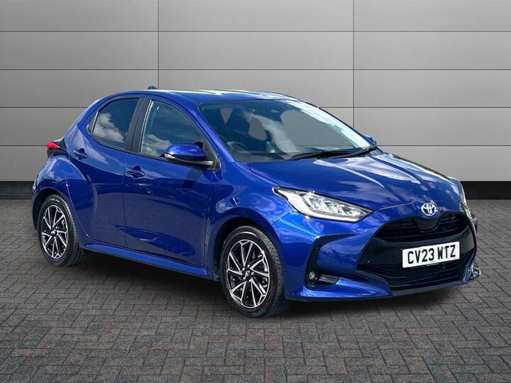 Toyota Yaris 1.5 VVT-h Design E-CVT Euro 6 (s/s) 5dr