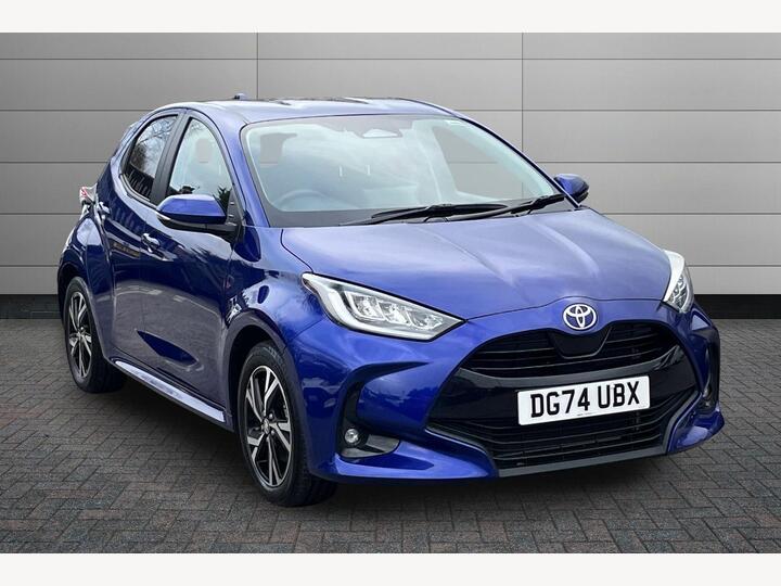 Toyota Yaris 1.5 VVT-h Design E-CVT Euro 6 (s/s) 5dr