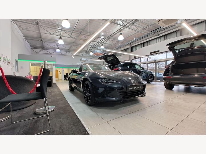 Mazda MX-5 2.0 SKYACTIV-G Exclusive-Line Roadster Euro 6 (s/s) 2dr