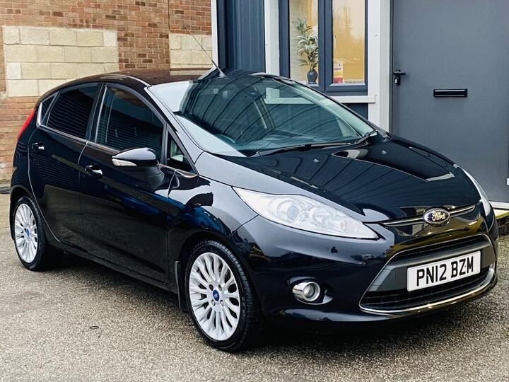 Ford FIESTA 1.6 Titanium 5dr