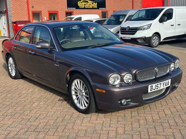 Jaguar XJ 2.7 TD Sovereign 4dr