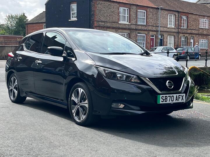 Nissan Leaf 40kWh N-Connecta Auto 5dr