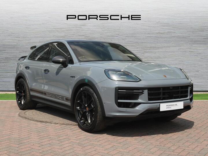 Porsche Cayenne 4.0 V8 E-Hybrid 25.9kWh Turbo TiptronicS 4WD Euro 6 (s/s) 5dr Porsche Cayenne 4.0 V8 E-Hybrid 25.9kWh Turbo TiptronicS 4WD Euro 6 (s/s) 5dr
