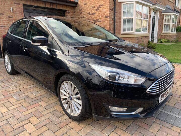 Ford Focus 1.0T EcoBoost Titanium X Euro 6 (s/s) 5dr