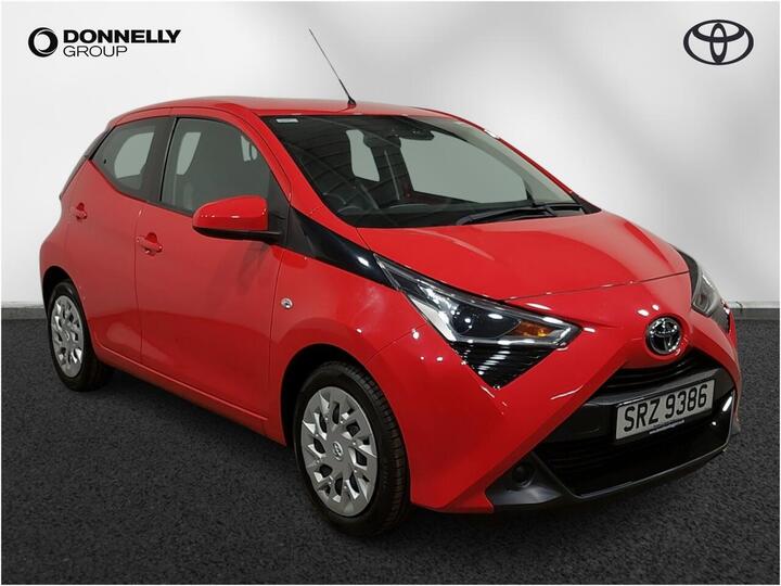 Toyota AYGO 1.0 VVT-i X-play Euro 6 (s/s) 5dr