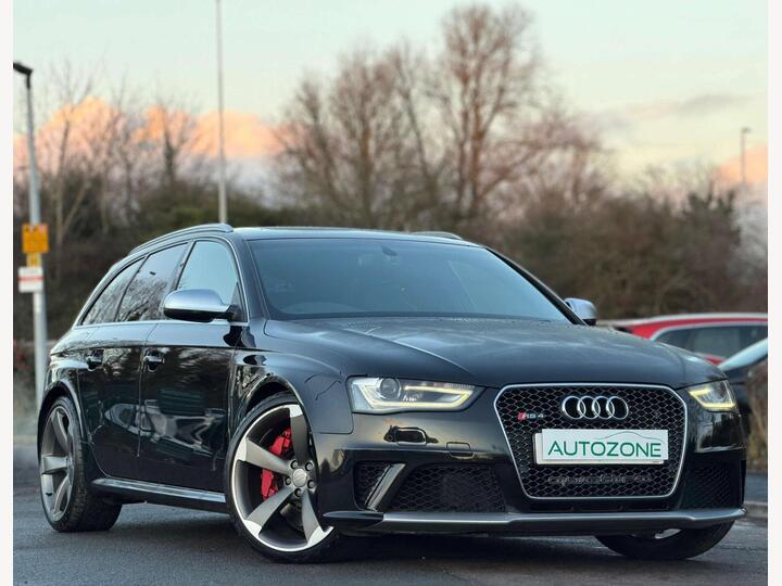 Audi A4 4.2 FSI V8 S Tronic Quattro Euro 5 5dr