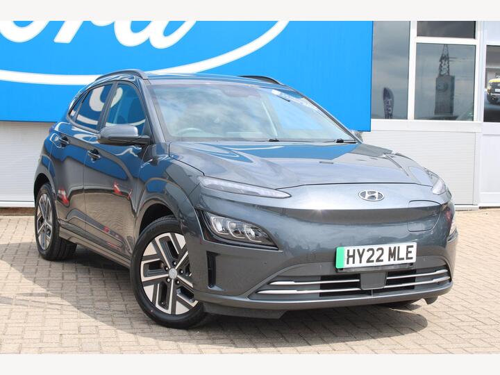 Hyundai KONA 64kWh Premium Auto 5dr (10.5kW Charger) Hyundai KONA 64kWh Premium Auto 5dr (10.5kW Charger)
