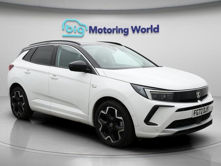 Vauxhall Grandland 1.6 13.2kWh Elite Auto Euro 6 (s/s) 5dr