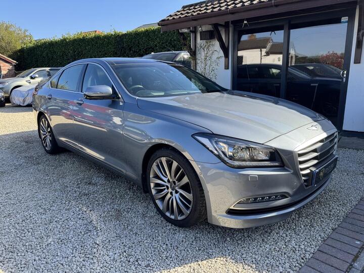 Hyundai GENESIS 3.8 GDi V6 Auto Euro 5 4dr