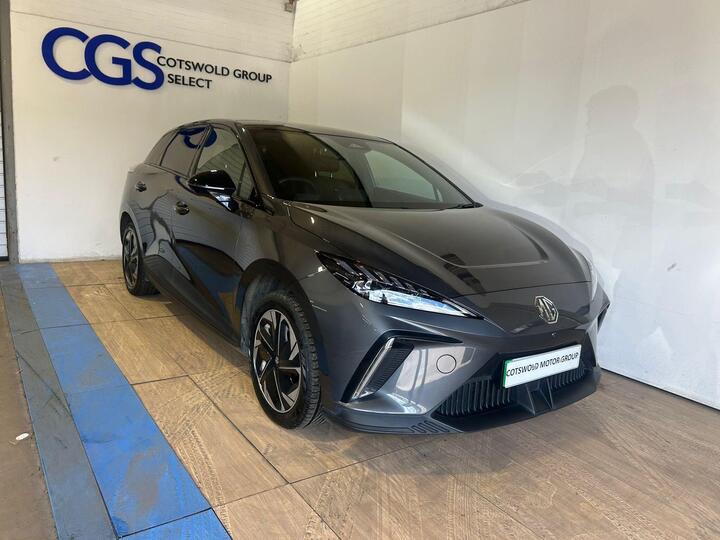 MG MG4 64kWh Trophy Long Range Auto 5dr