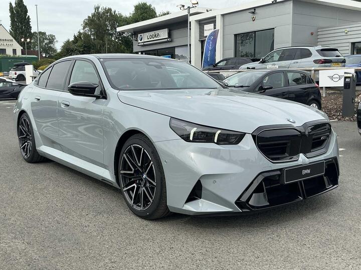 BMW M5 4.4 22.1kWh Steptronic XDrive Euro 6 (s/s) 4dr