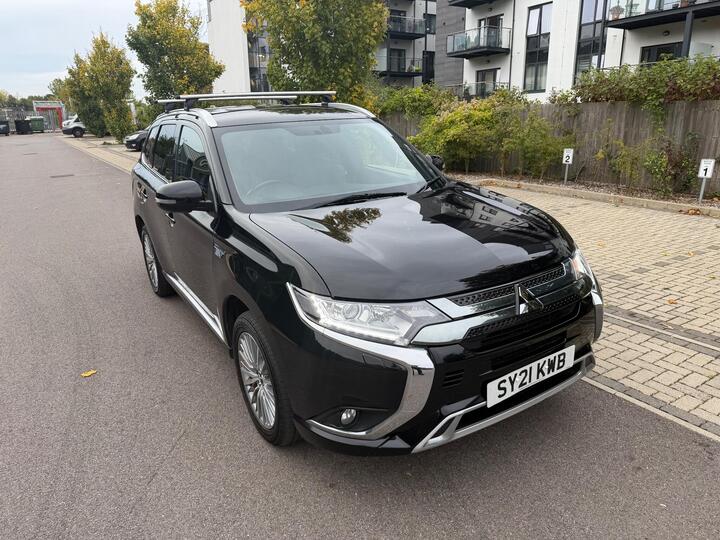 Mitsubishi Outlander 2.4h TwinMotor 13.8kWh Dynamic CVT 4WD Euro 6 (s/s) 5dr