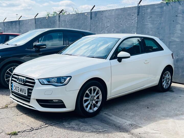 Audi A3 1.6 TDI SE Euro 5 (s/s) 3dr