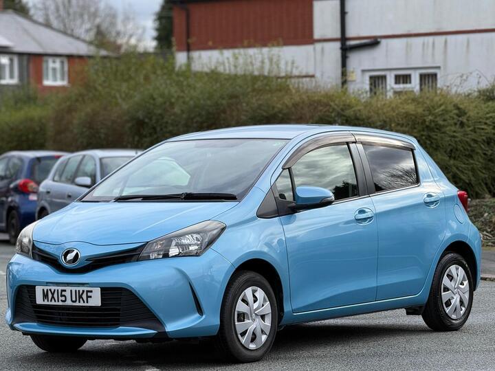 Toyota Yaris 1.0 VVT-i Icon CVT Euro 6 5dr Toyota Yaris 1.0 VVT-i Icon CVT Euro 6 5dr