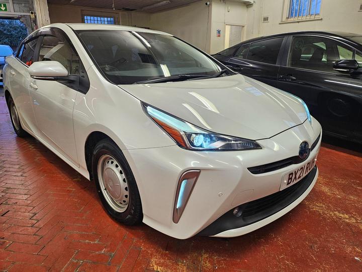 Toyota Prius 1.8 VVT-h Business Edition CVT Euro 6 (s/s) 5dr