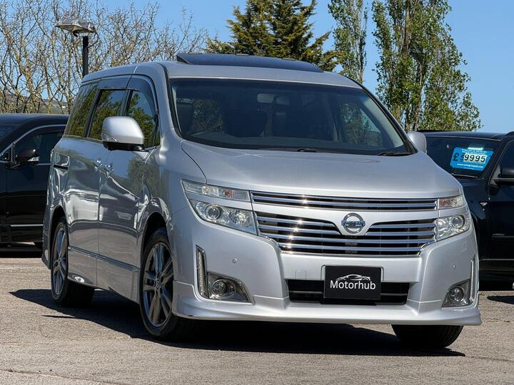 Nissan Elgrand 2.5 250 Highway Star Urban Chrome S/ROOF