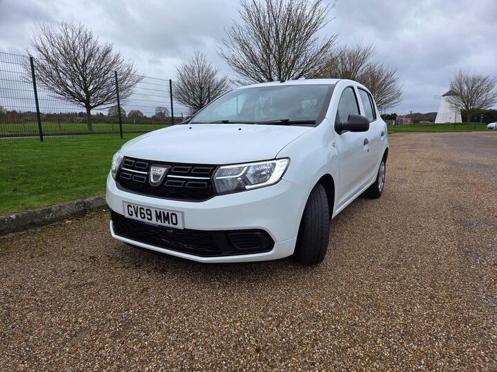 Dacia Sandero 1.0 SCe Essential Euro 6 5dr