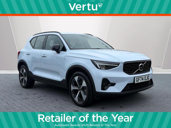 Volvo XC40 2.0 B4 MHEV Plus Dark DCT Auto Euro 6 (s/s) 5dr