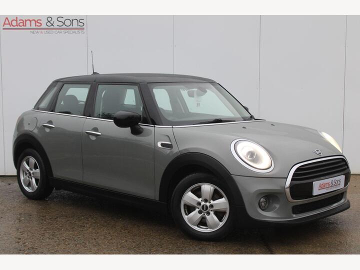 MINI Hatch 1.5 Cooper Classic Steptronic Euro 6 (s/s) 5dr
