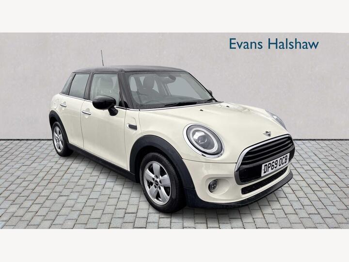 MINI HATCHBACK 1.5 Cooper Classic Steptronic Euro 6 (s/s) 5dr