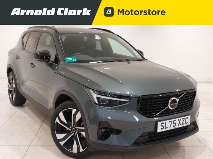 Volvo XC40 2.0 B3 MHEV Ultra Dark DCT Auto Euro 6 (s/s) 5dr