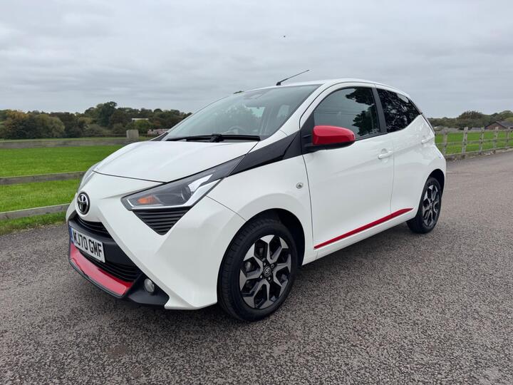 Toyota AYGO 1.0 VVT-i X-trend Euro 6 5dr (Safety Sense)