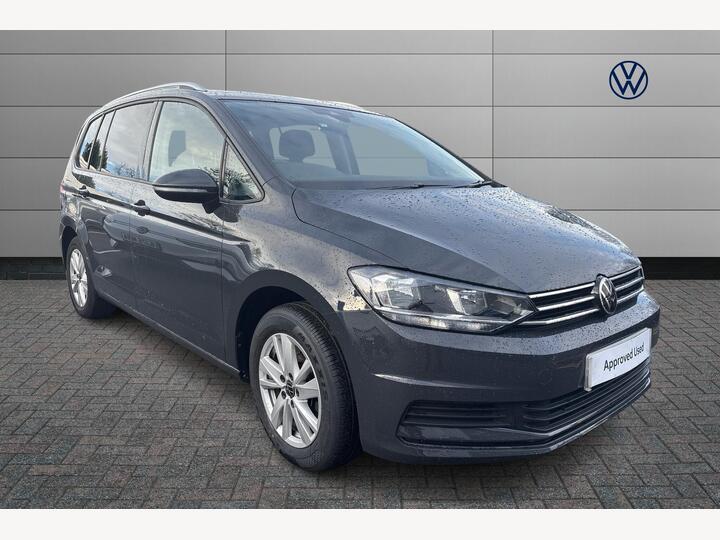 Volkswagen Touran 1.5 TSI EVO SE Euro 6 (s/s) 5dr Volkswagen Touran 1.5 TSI EVO SE Euro 6 (s/s) 5dr